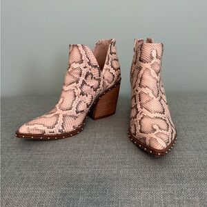Steve Madden Snakeskin Ankle Boots - Cream and Brown